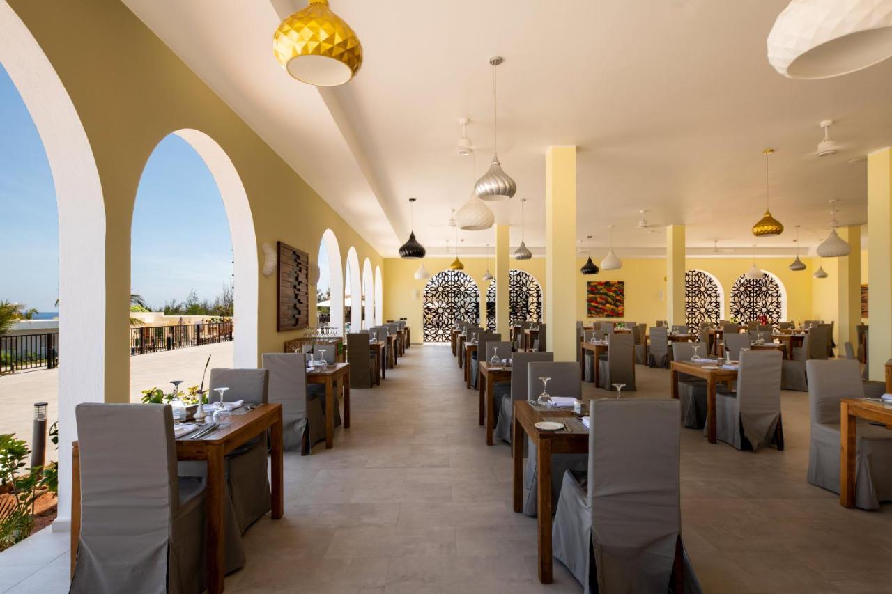 מלון מאטמווה The Mora Zanzibar מראה חיצוני תמונה Restaurant