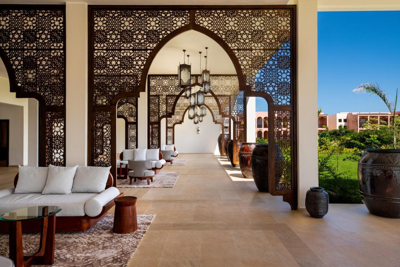 מלון מאטמווה The Mora Zanzibar מראה חיצוני תמונה The lobby at The St Regis Marrakech