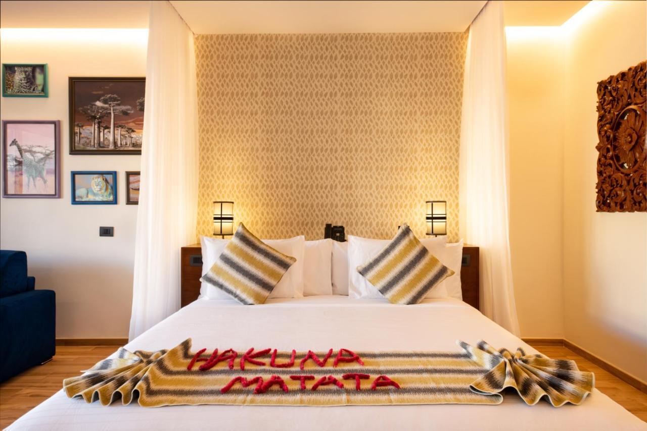 מלון מאטמווה The Mora Zanzibar מראה חיצוני תמונה A bedroom at the hotel